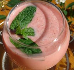 Çilekli Smoothie