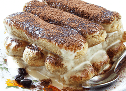 Mascarpone Peynirli Tiramisu