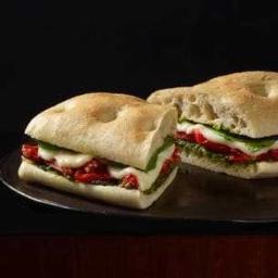 Starbucks Mozarella Sandviç Kaç Kalori?