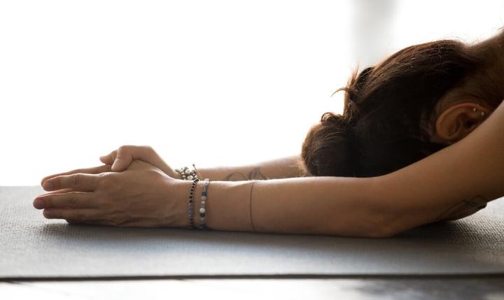 Yin yoga nedir? Stresini yönetmenin yeni yolunu keşfet!